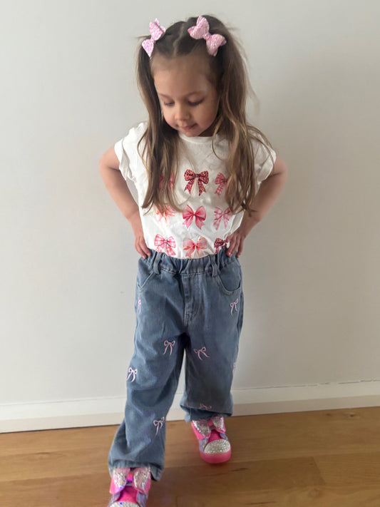 Bountiful Bows Tee