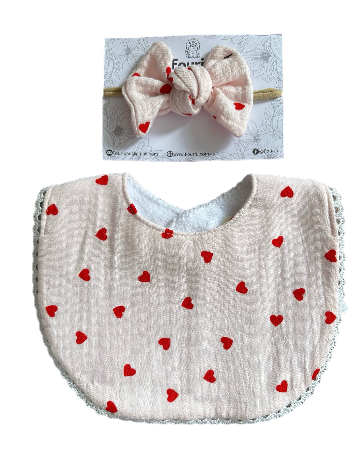 Sofia Laced Bib- Pink Hearts Set | Fouriu